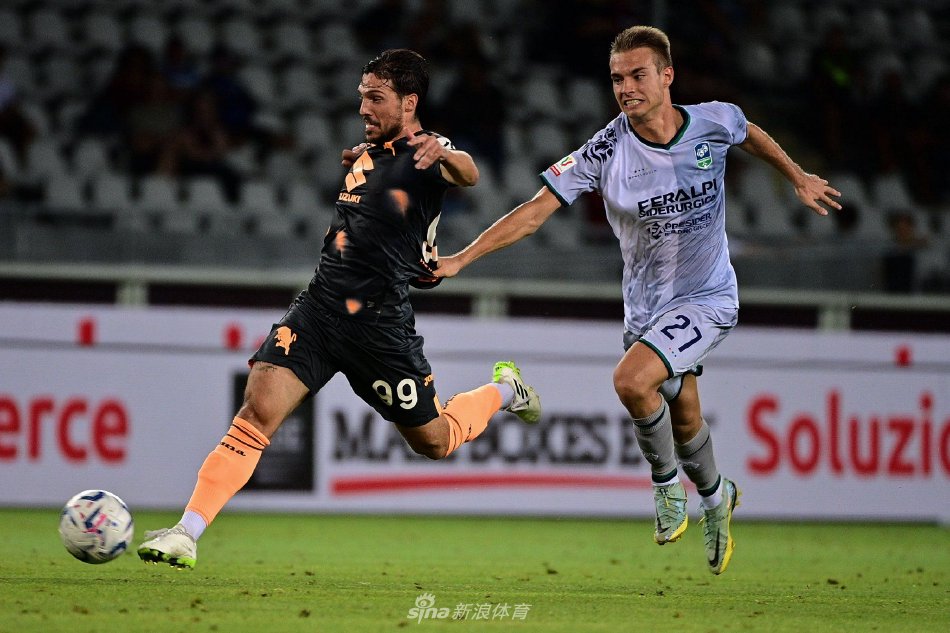 在比赛中竭 在比赛中竭