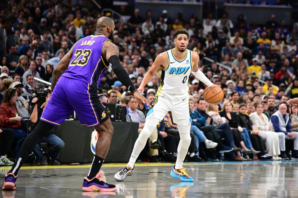 楼和东湖风 楼和东湖风