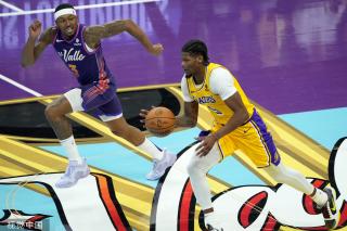 他们再次站 他们再次站