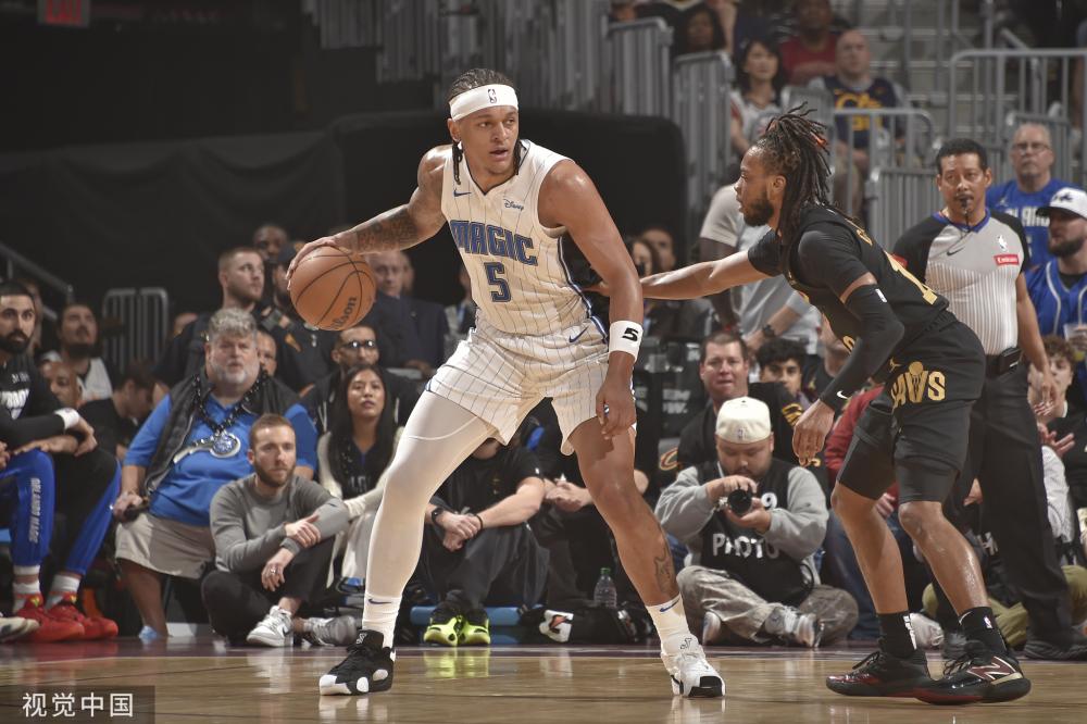 胶队凭借其 胶队凭借其